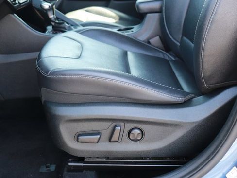 Used 2022 Kia Niro EX Premium FWD image 11