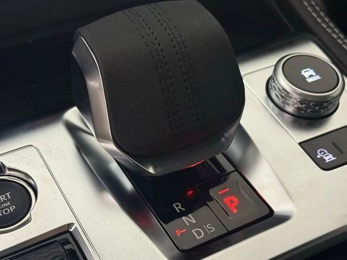 New 2025 Jaguar F-PACE R-Dynamic S image 38