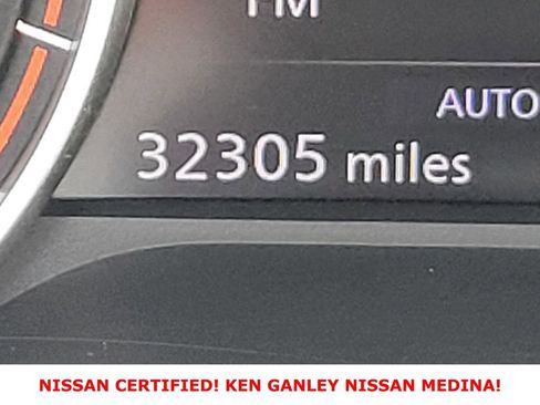 Certified 2025 Nissan Rogue SV image 33