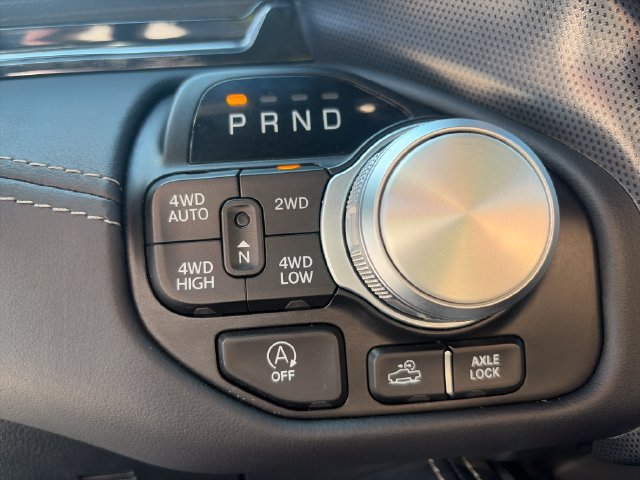 Used 2023 RAM 1500 Limited AWD/4WD image 24
