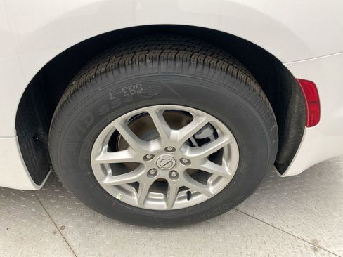 New 2026 Chrysler Pacifica Select FWD image 10