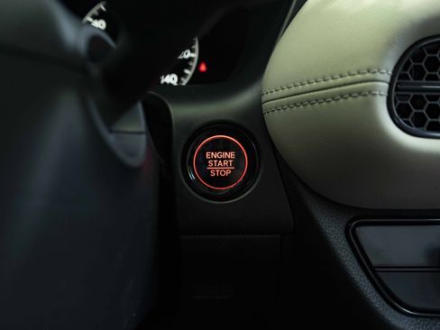 Used 2023 Honda HR-V LX image 25