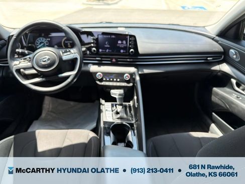 Certified 2022 Hyundai Elantra SEL w/ Convenience Package FWD image 14