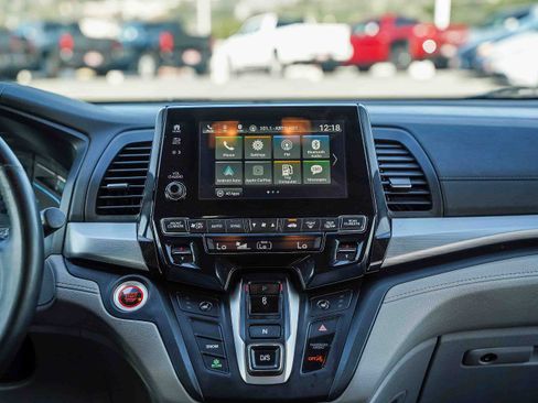 Used 2018 Honda Odyssey EX-L image 14