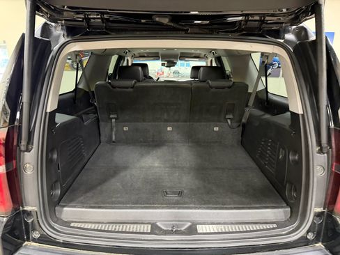 Used 2018 Chevrolet Suburban LT AWD/4WD image 22