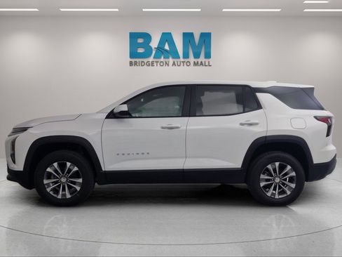 New 2026 Chevrolet Equinox LT w/ Convenience Package II image 6