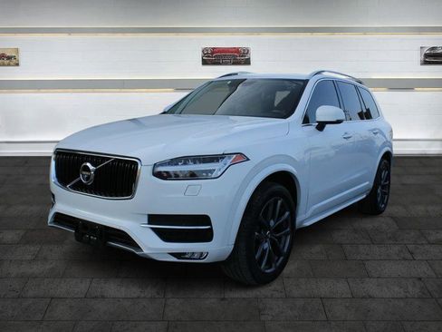 Used 2016 Volvo XC90 T6 Momentum image 4
