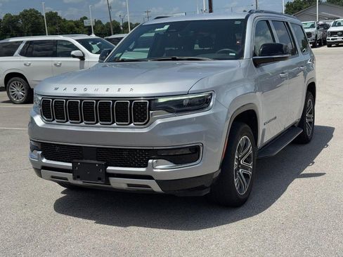 Used 2024 Jeep Wagoneer Series II AWD/4WD image 8