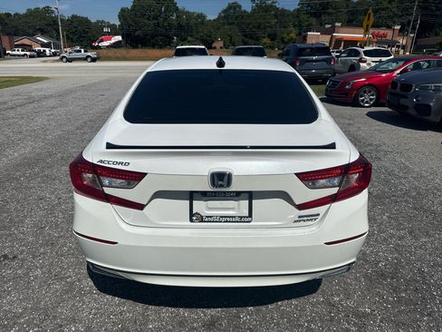 Used 2022 Honda Accord Sport image 15