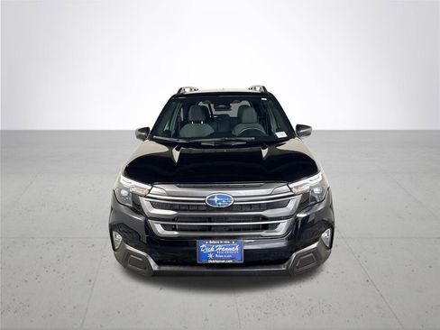 Certified 2025 Subaru Forester Premium image 3
