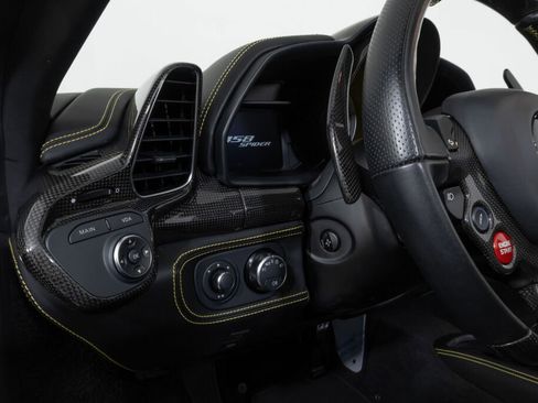 Used 2015 Ferrari 458 Spider RWD image 32
