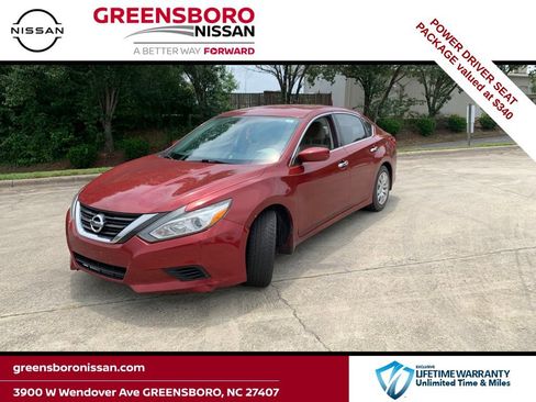 Used 2017 Nissan Altima 2.5 S w/ Power Driver Seat Package FWD image 1