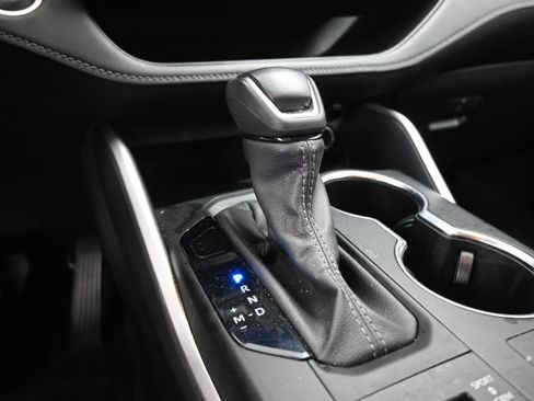 Certified 2024 Toyota Highlander XLE image 15