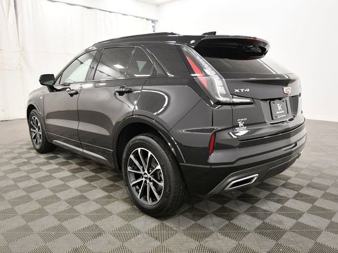 Used 2024 Cadillac XT4 Sport image 5