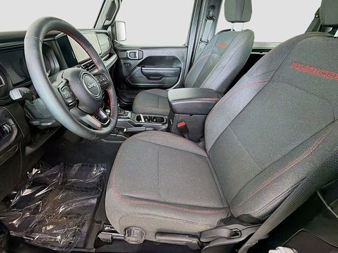 Used 2024 Jeep Wrangler Rubicon w/ Capability Package image 22