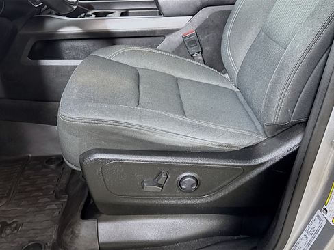 Used 2022 RAM 1500 Big Horn AWD/4WD image 17
