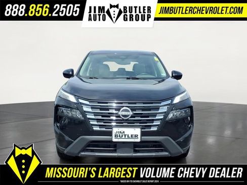 Used 2024 Nissan Rogue SV FWD image 27