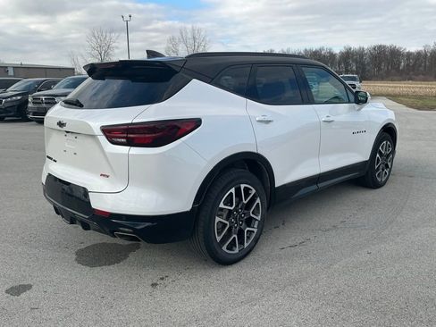 Used 2025 Chevrolet Blazer RS w/ Enhanced Convenience Package image 3