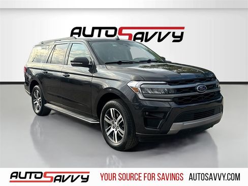 Used 2023 Ford Expedition Max XLT image 1