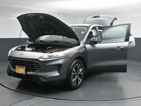 Certified 2022 Ford Escape SE w/ SE Sport Appearance Package AWD/4WD image 52