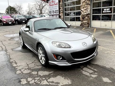 Used 2010 MAZDA MX-5 Miata Grand Touring w/ Premium Pkg image 2
