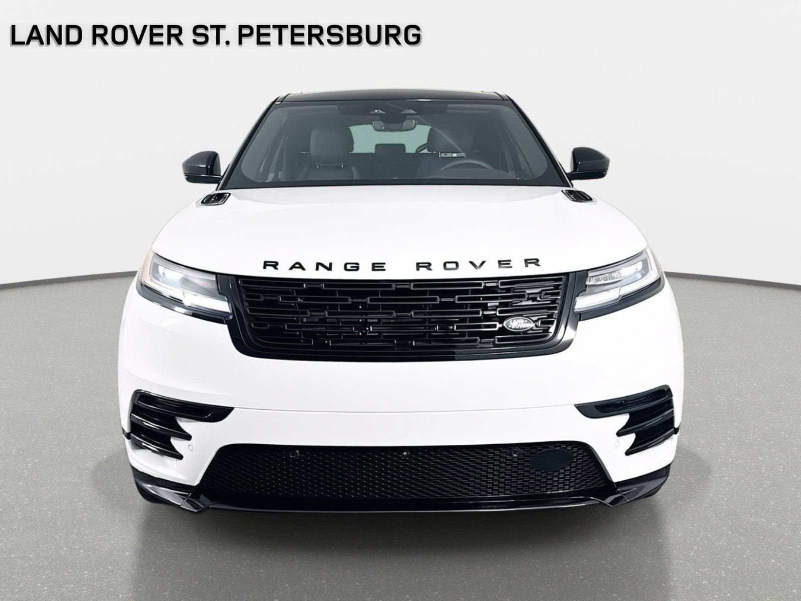 Used 2026 Land Rover Range Rover Velar Dynamic SE AWD/4WD image 2