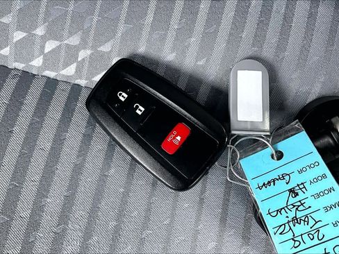 Used 2018 Toyota Prius Two image 13