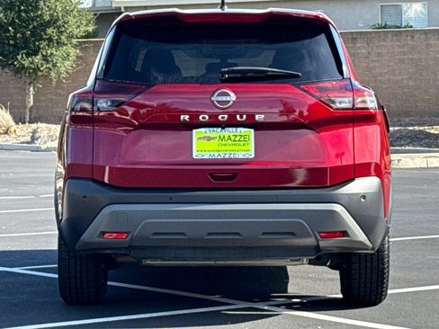 Used 2023 Nissan Rogue S FWD image 12