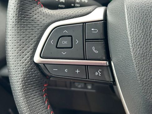 Used 2025 Toyota Sienna XSE w/ XSE Premium Package AWD/4WD image 44