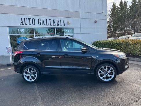 Used 2013 Ford Escape Titanium image 2