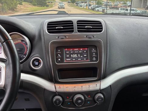 Used 2019 Dodge Journey SE w/ Connectivity Group image 15