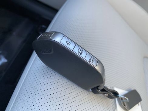 New 2026 Kia Sportage EX image 33