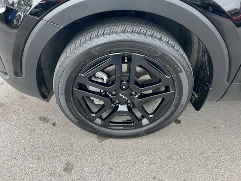 Used 2024 Kia Telluride EX X-Line image 13