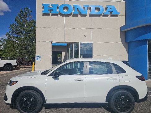 New 2026 Honda HR-V Sport image 2