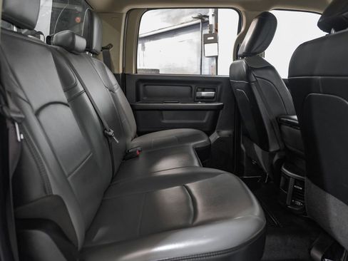 Used 2019 RAM 3500 Tradesman w/ Chrome Appearance Group AWD/4WD image 35