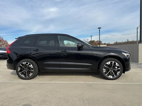 New 2026 Volvo XC60 T8 Plus w/ Protection Package Premier image 8