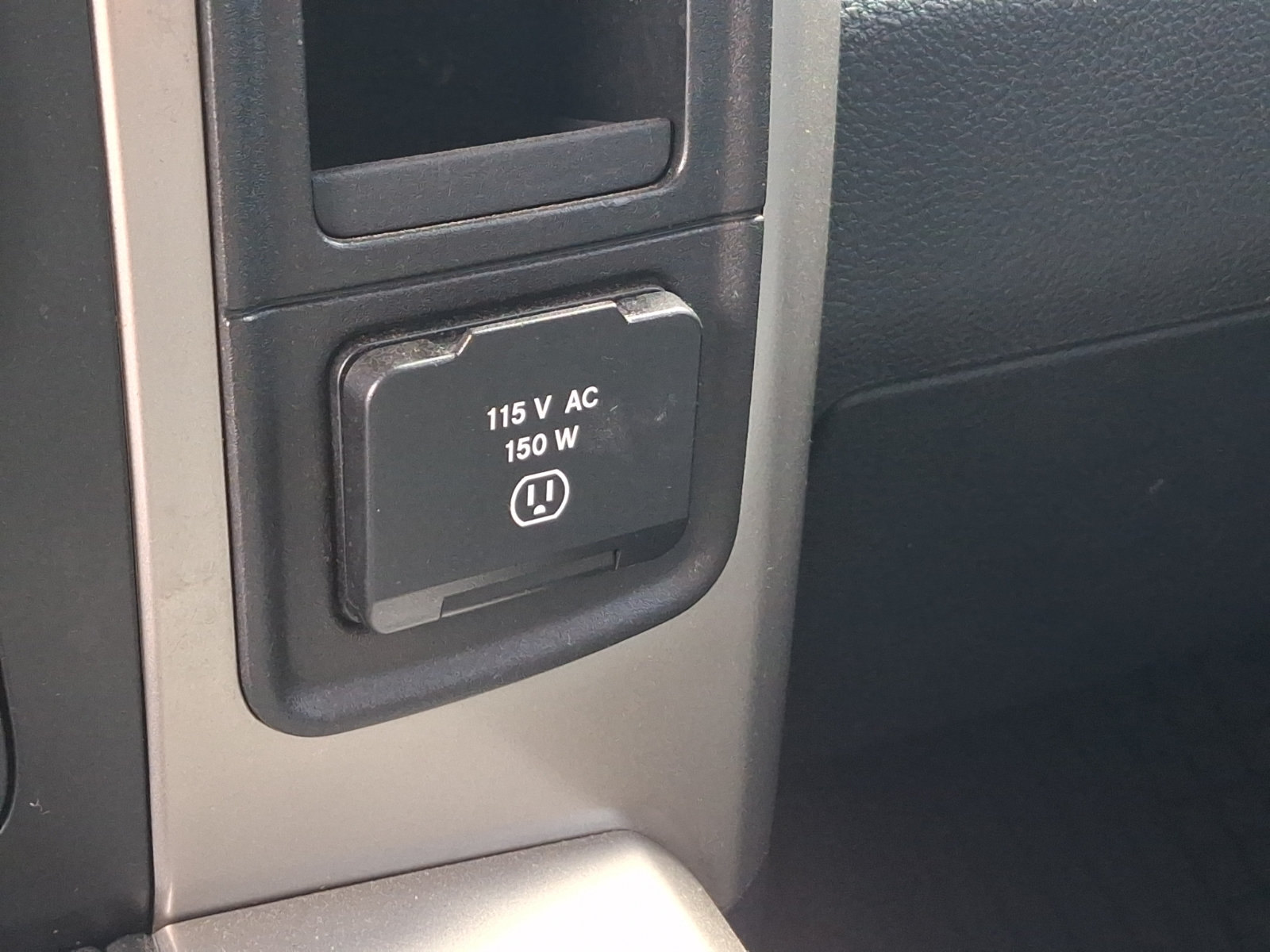 Used 2015 RAM 1500 Lone Star AWD/4WD image 25