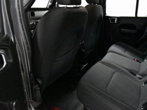 Used 2022 Jeep Gladiator Sport w/ Trailer Tow Package image 15