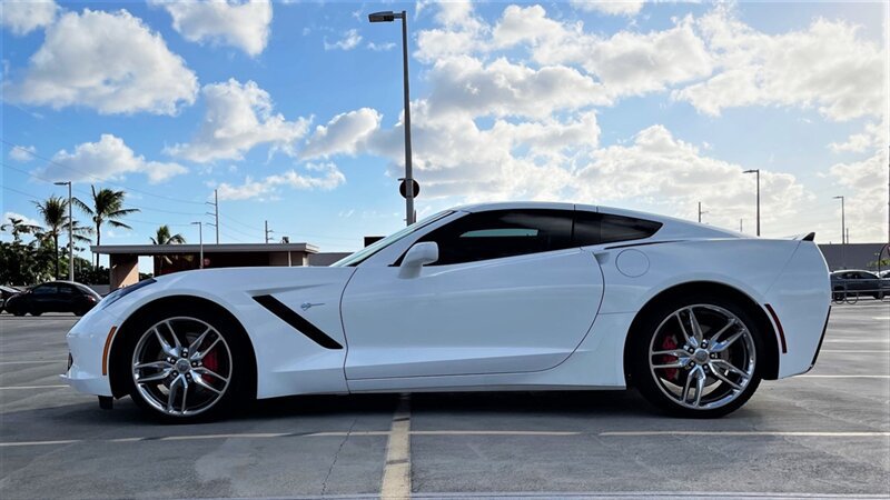 Used 2014 Chevrolet Corvette Stingray Coupe RWD image 2