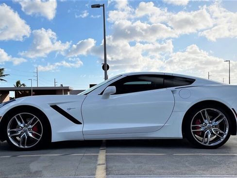 Used 2014 Chevrolet Corvette Stingray Coupe RWD image 2