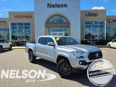Used 2023 Toyota Tacoma SR5 w/ Technology Package AWD/4WD image 1