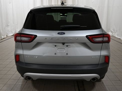 Used 2024 Ford Escape Active image 11