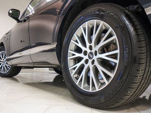 Used 2024 Genesis GV80 2.5T AWD/4WD image 36