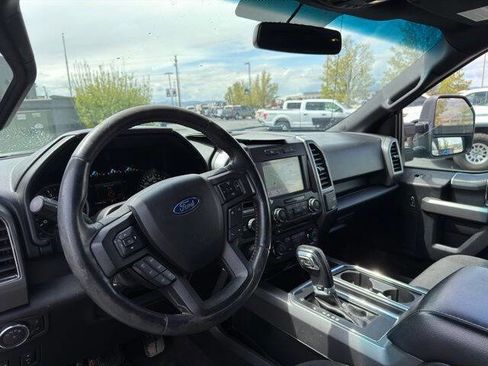 Used 2018 Ford F150 XLT w/ Equipment Group 302A Luxury AWD/4WD image 9