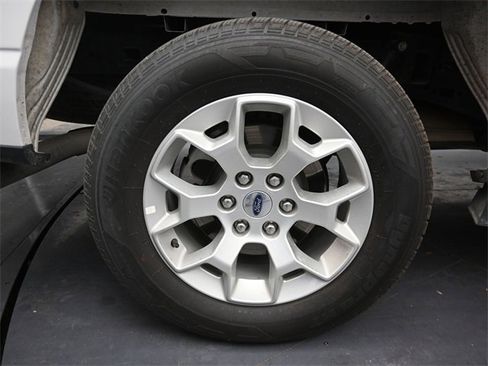 Used 2023 Ford F150 XLT image 9