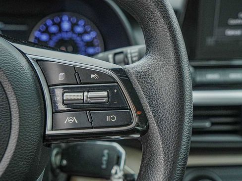 Certified 2023 Kia Forte LXS image 14