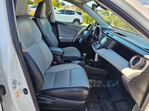 Used 2018 Toyota RAV4 Limited w/ Advanced Technology Package FWD image 32