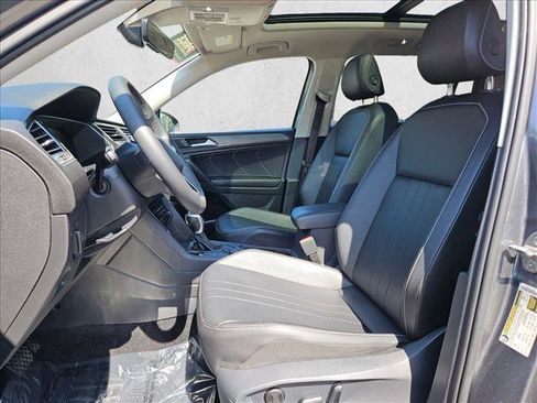 Used 2022 Volkswagen Tiguan SE AWD/4WD image 11