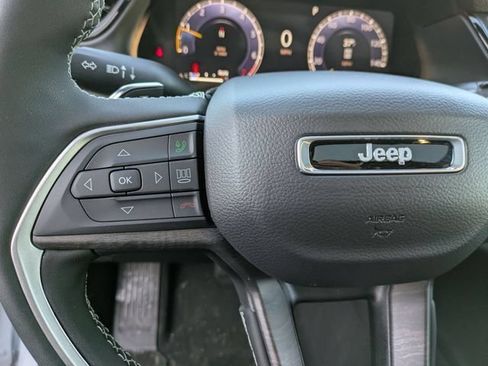 New 2026 Jeep Grand Cherokee Altitude AWD/4WD image 22
