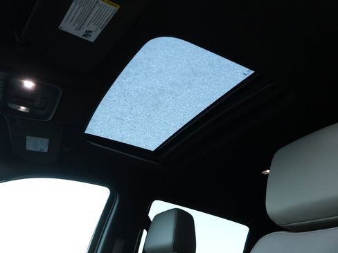 Used 2022 Chevrolet Silverado 1500 LTZ w/ Safety Package II image 25